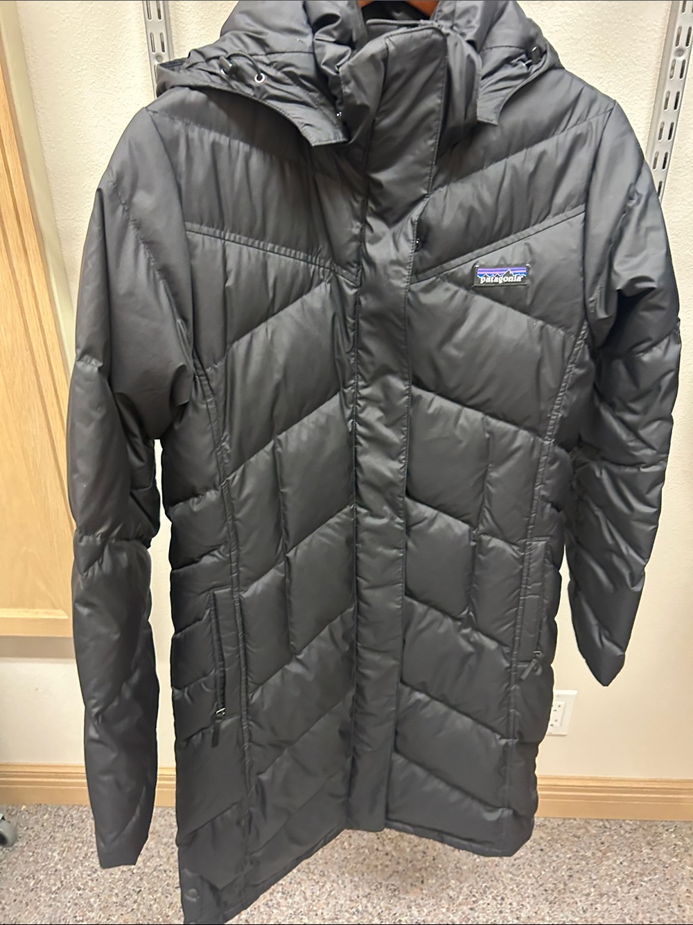 Patagonia Women's Matte Black Long Puffer Jacket